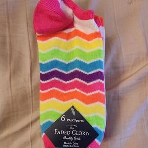 Faded Glory Multicolor Zigzag Socks